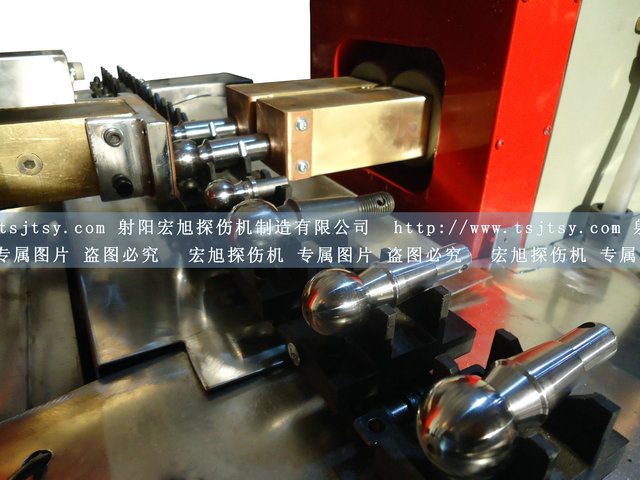 產(chǎn)品名稱：球頭銷專用熒光磁粉探傷機
產(chǎn)品型號：HCDG-2000
產(chǎn)品規(guī)格：熒光、二工位流水線